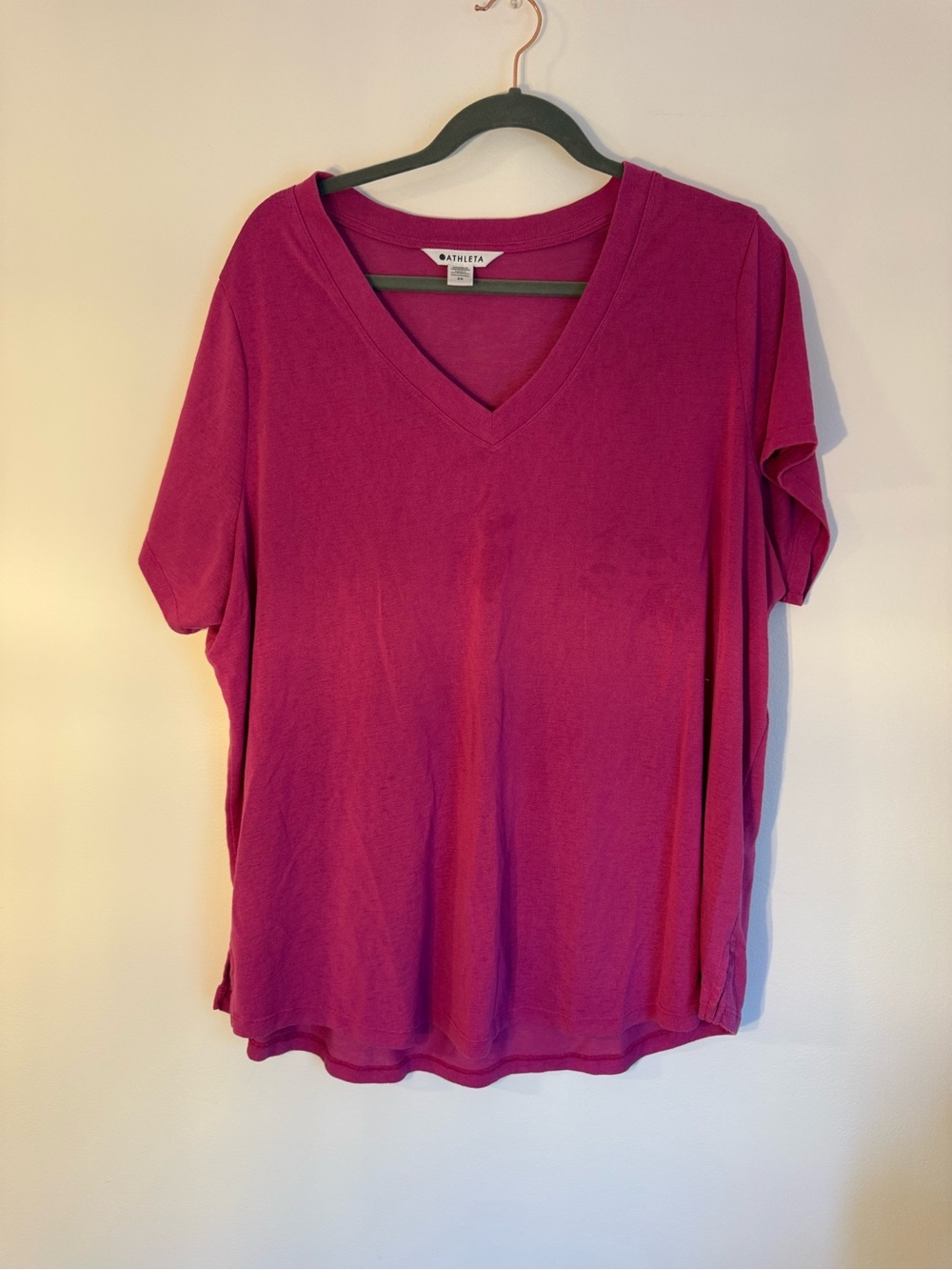 Womens 2X Athleta Short-Sleeve V-Neck Tee in Magenta Pink: Yoga running athletic